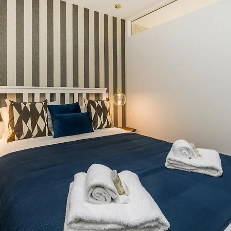 Apartment Lxway Poco Dos Negros Lisbon